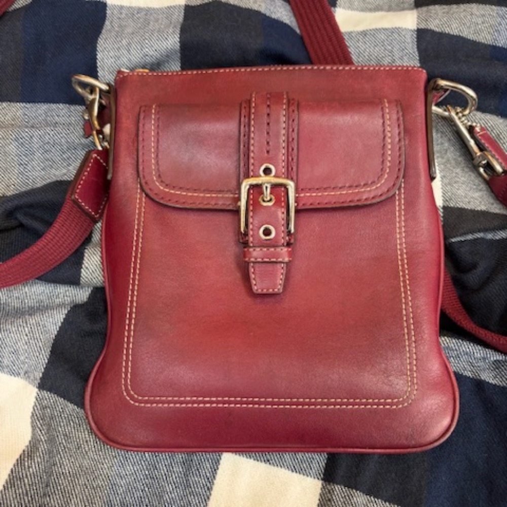 Vintage Coach Hamilton Crossbody w/ Buckle Front Pocket Burgundy